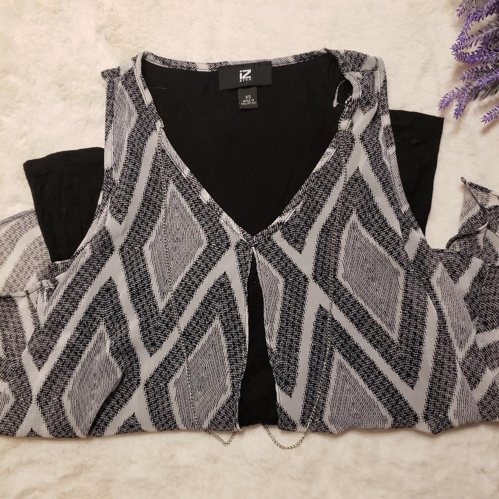Flowy top - Picture 2 of 2